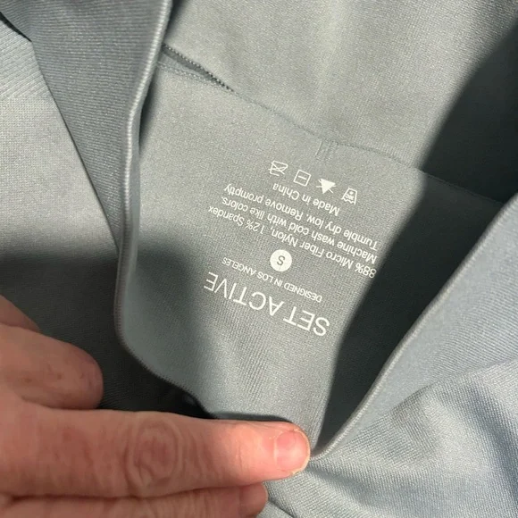 Set active Leggings size small 23” inseam - Picture 2 of 2